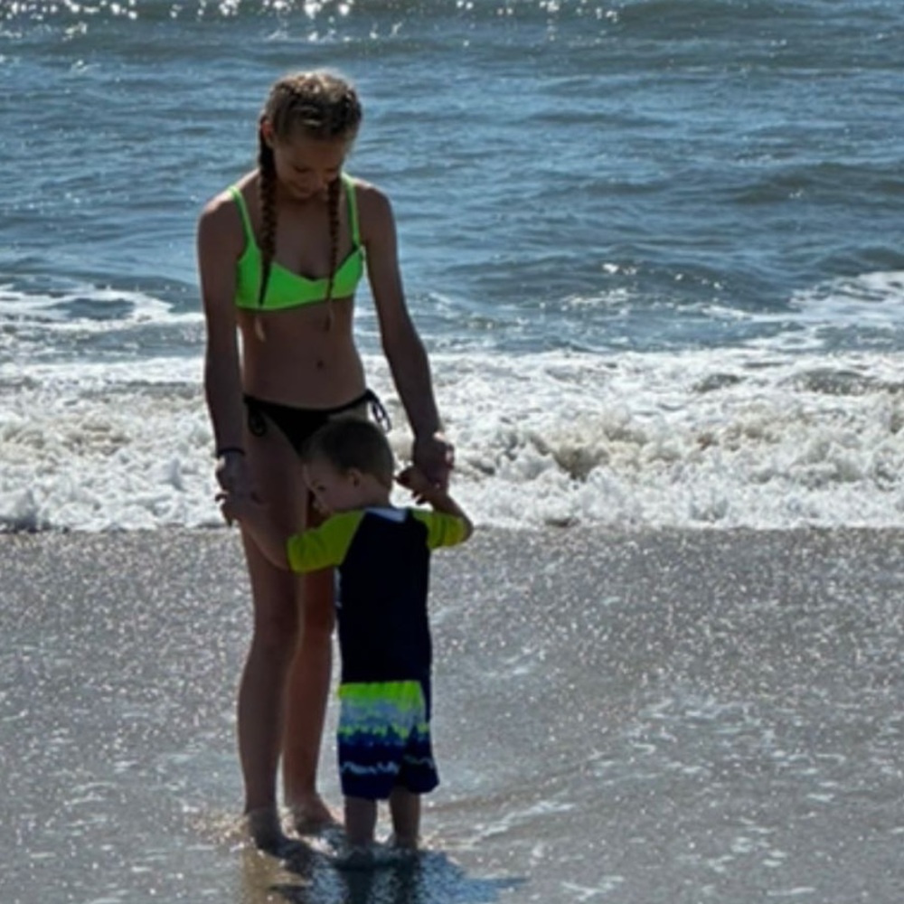 Meet your Posher, Alexis